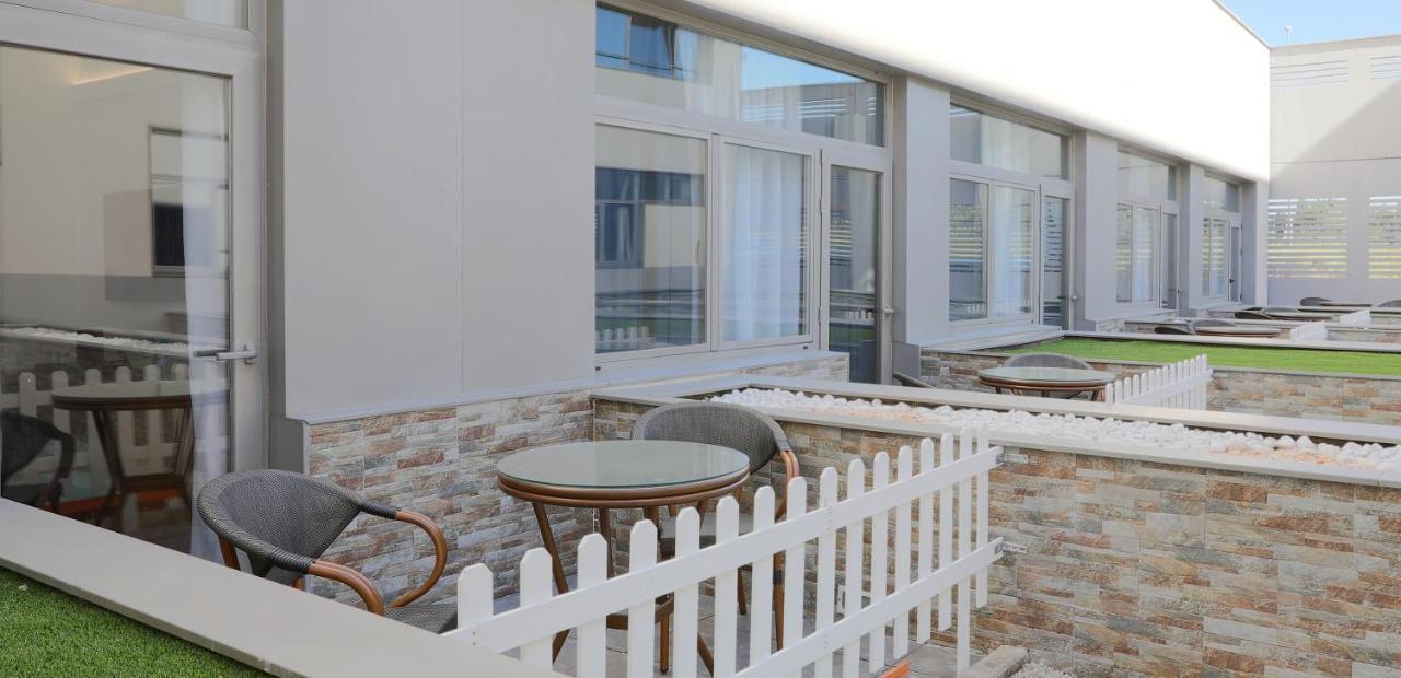 Hotel Villa Odon Villaviciosa de Odon Ngoại thất bức ảnh