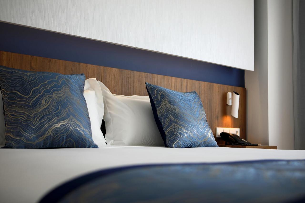 Hotel Villa Odon Villaviciosa de Odon Ngoại thất bức ảnh